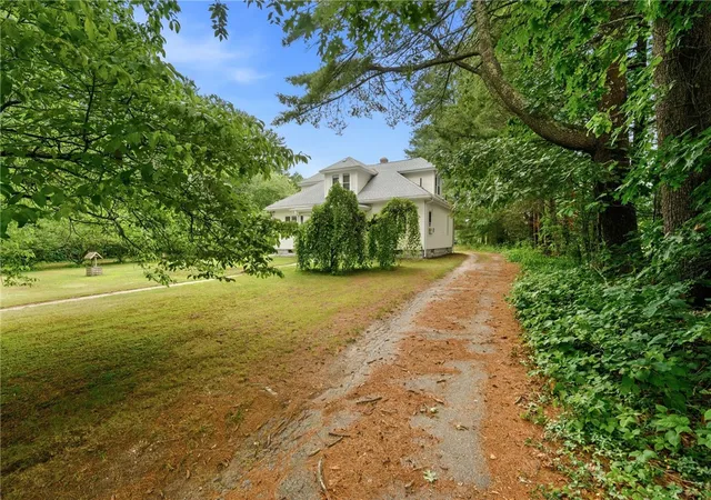 Photo 3 of Sale Pending at 125 Arcadia Rd, Hope Valley, RI 02832 | MLS# 1417607 | Listing updated on 2026-08-26