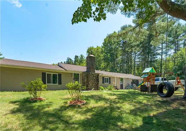 1st image of 40 Nipmuck Trl, West Greenwich, RI 02817 | MLS# 1417726