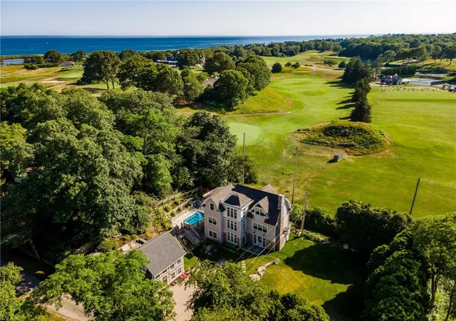 3rd image of 17 East Hills Rd, Westerly, RI 02891 | MLS# 1417910