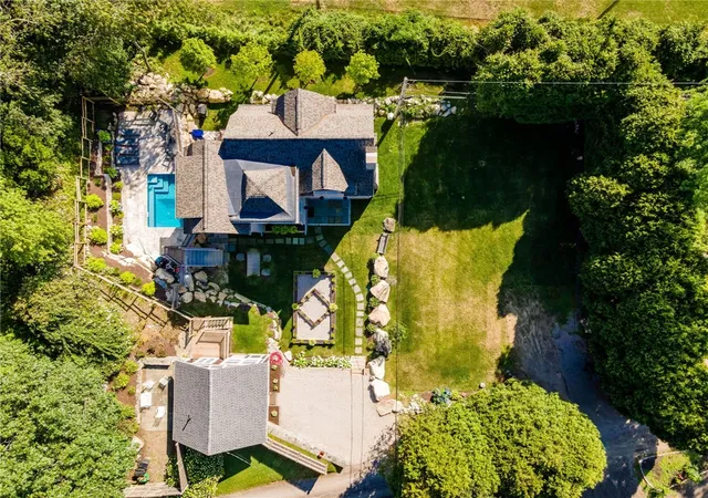 4th image of 17 East Hills Rd, Westerly, RI 02891 | MLS# 1417910