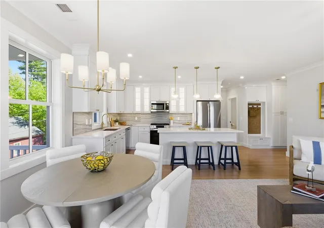 Homes for sale in East Greenwich, RI | 67 Queen St #4C, East Greenwich, RI 02818 | MLS# 1417997