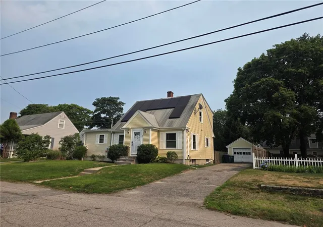 1st image of 86 Sevilla Ave, Warwick, RI 02889 | MLS# 1418007