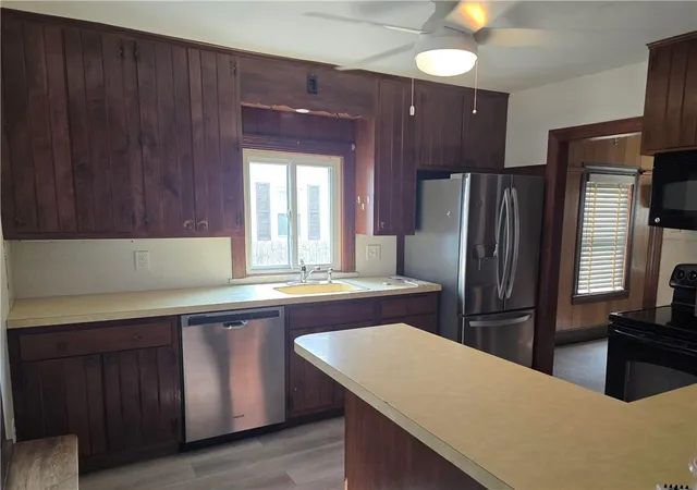 5th image of 86 Sevilla Ave, Warwick, RI 02889 | MLS# 1418007