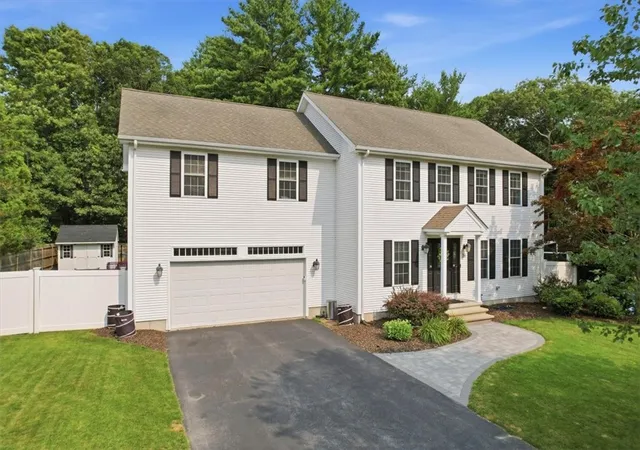 1st image of 26 Davis Cir, Warwick, RI 02886 | MLS# 1417636