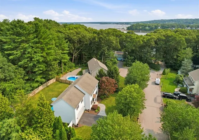 4th image of 26 Davis Cir, Warwick, RI 02886 | MLS# 1417636