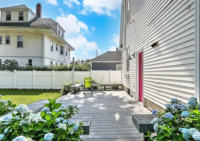 Homes for sale in Cranston, RI | 15 Wollaston St, Cranston, RI 02910 | MLS# 1417673