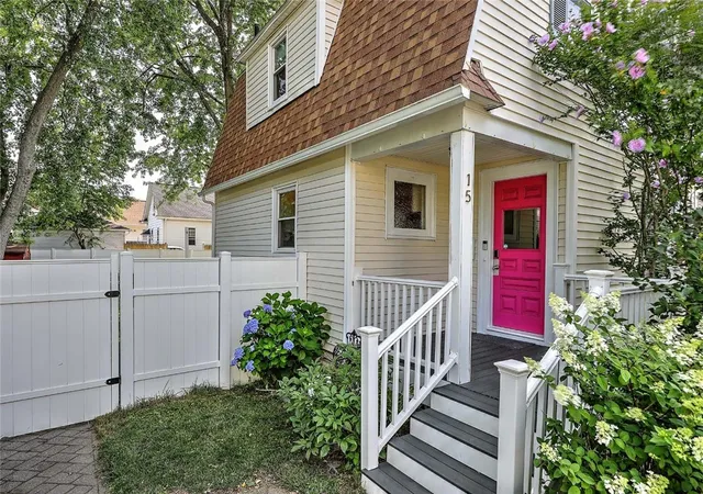 Homes for sale in Cranston, RI | 15 Wollaston St, Cranston, RI 02910 | MLS# 1417673
