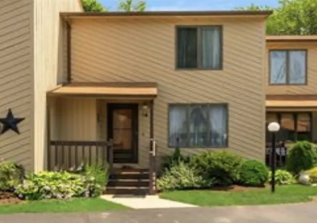 Homes for sale in West Warwick, RI | 14 Kristee Cir #14, West Warwick, RI 02893 | MLS# 1418030