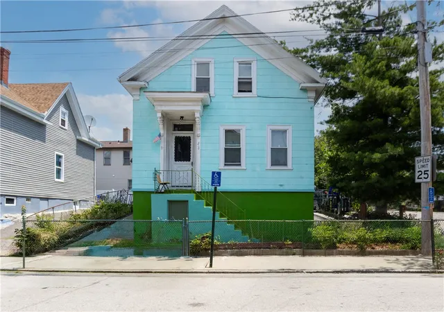 Multi family home for sale at 216 Ocean St, Providence, RI 02905 | MLS# 1418056