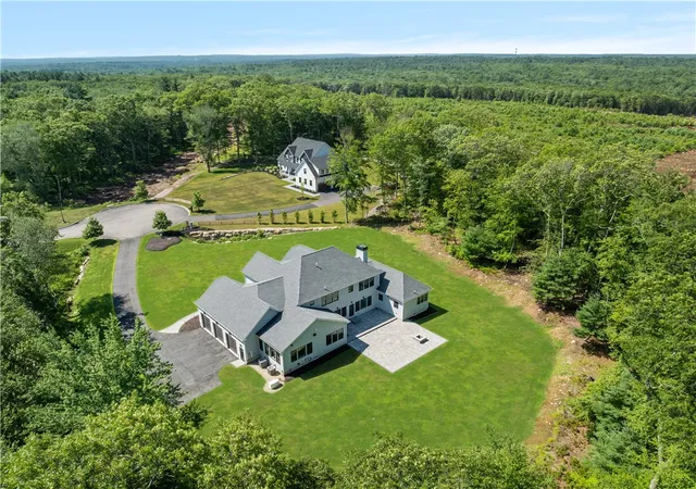 Homes for sale in East Greenwich, RI | 105 Princess Pine Dr, East Greenwich, RI 02818 | MLS# 1417686