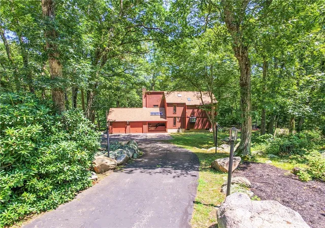 1st image of 466 Greenbush Rd, East Greenwich, RI 02818 | MLS# 1418034