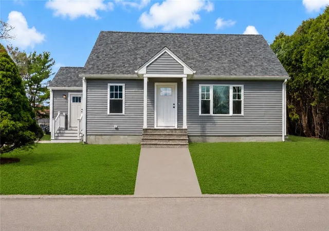 1st image of 6 Monast St #1, Warren, RI 02885 | MLS# 1417189