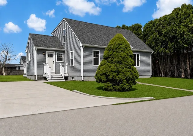 2nd image of 6 Monast St #1, Warren, RI 02885 | MLS# 1417189