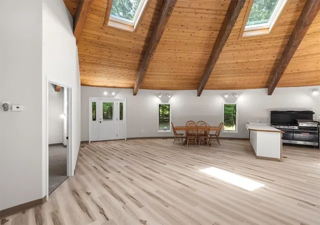 3rd image of 2 Pachet Brook Rd, Little Compton, RI 02837 | MLS# 1418099