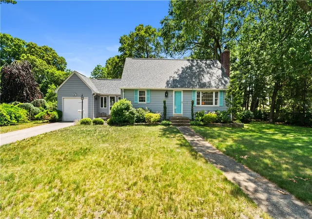 Photo 2 of Sale Pending at 32 Short Rd, North Kingstown, RI 02852 | MLS# 1418107 | Listing updated on 2026-07-26