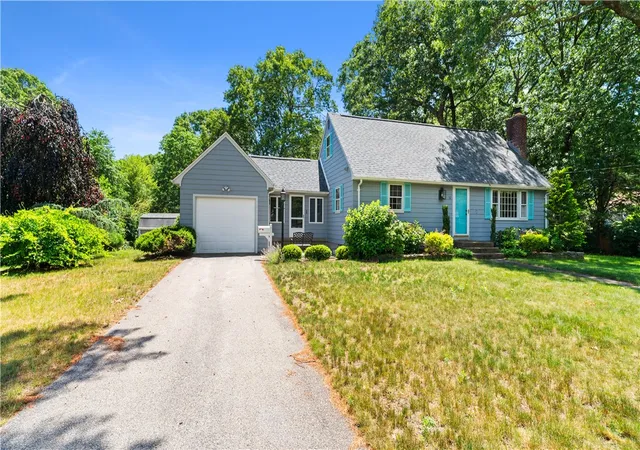 Photo 3 of Sale Pending at 32 Short Rd, North Kingstown, RI 02852 | MLS# 1418107 | Listing updated on 2026-07-26