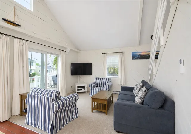 4th image of 24 Redwood Dr, Narragansett, RI 02882 | MLS# 1418012