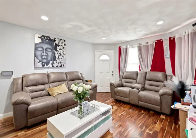 Photo 2 of Sale Pending at 98 Oakland Ave, Providence, RI 02908 | MLS# 1417930 | Listing updated on 2026-08-16