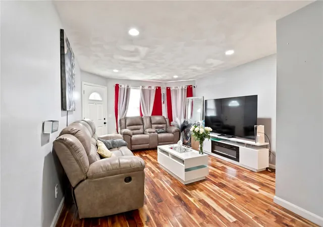 Photo 2 of Sale Pending at 98 Oakland Ave, Providence, RI 02908 | MLS# 1417930 | Listing updated on 2026-08-16