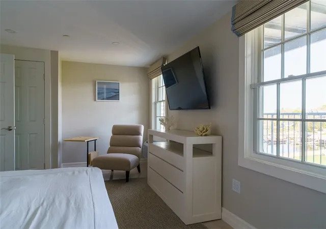 5th image of 38 Bay St #W301, Westerly, RI 02891 | MLS# 1417980
