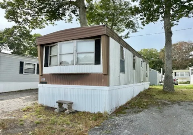 Photo 2 of Single family home for sale at 836 Forest Park Ave, Middletown, RI 02842 | MLS# 1418111 | Listing updated on 2026-08-27