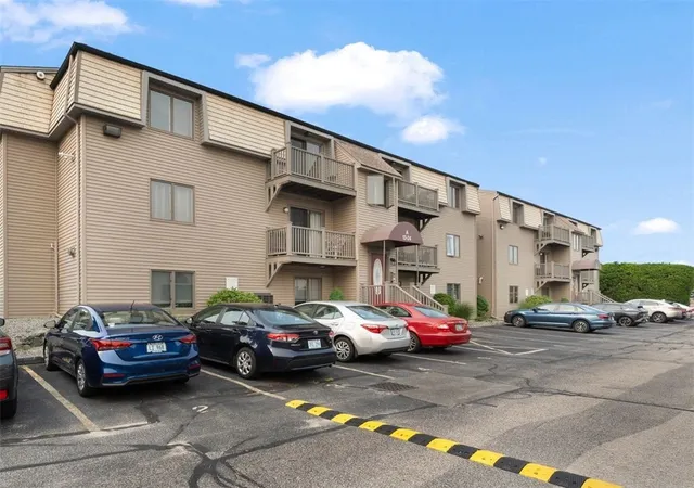 Homes for sale in West Warwick, RI | 13 Village Ct #13, West Warwick, RI 02893 | MLS# 1418065