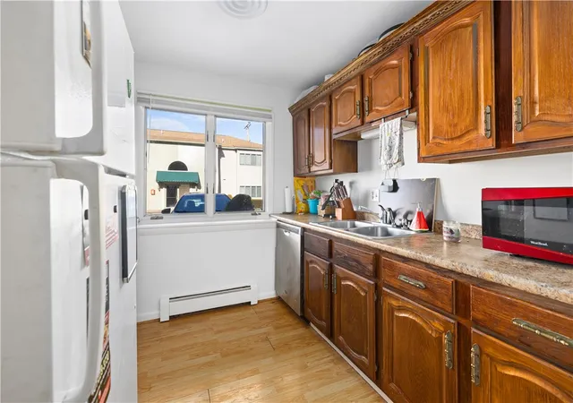 Homes for sale in West Warwick, RI | 13 Village Ct #13, West Warwick, RI 02893 | MLS# 1418065