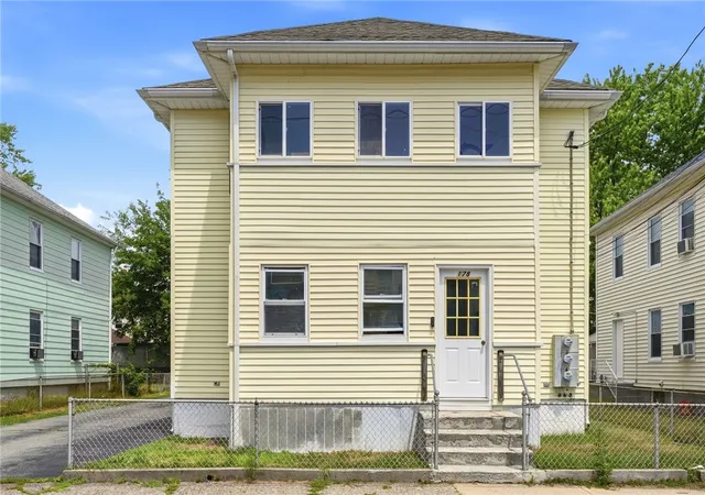 1st image of 178 Coyle Ave, Pawtucket, RI 02861 | MLS# 1417789
