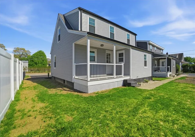 Homes for sale in East Providence, RI | 45 Metropolitian Park Dr, East Providence, RI 02915 | MLS# 1418133