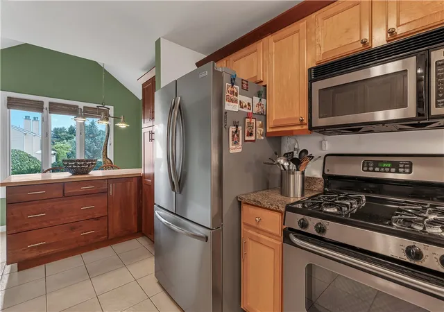 Homes for sale in Cumberland, RI | 80 Fisher Rd #77, Cumberland, RI 02864 | MLS# 1418072