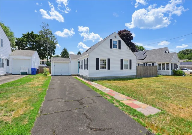 1st image of 15 Arland Dr, Pawtucket, RI 02861 | MLS# 1418051
