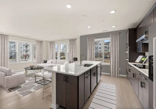 1st image of 141 East Point Dr #201, East Providence, RI 02916 | MLS# 1418169