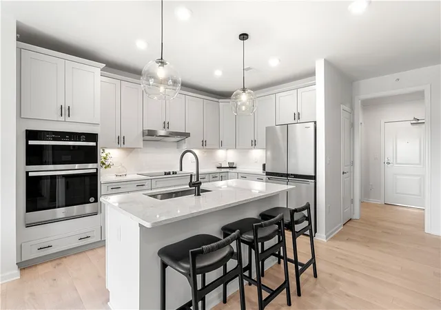 4th image of 141 East Point Dr #410, East Providence, RI 02916 | MLS# 1418174