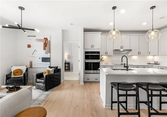 5th image of 141 East Point Dr #410, East Providence, RI 02916 | MLS# 1418174