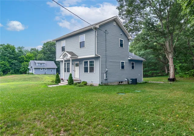 2nd image of 124 Mount Pleasant Rd, North Smithfield, RI 02896 | MLS# 1417555