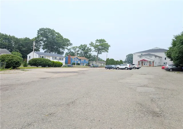 48th image of 420 Woodward Rd #38, North Providence, RI 02904 | MLS# 1418185