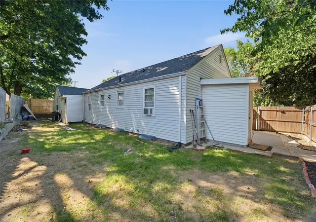Homes for sale in Cranston, RI | 170 Beckwith St, Cranston, RI 02910 | MLS# 1418195