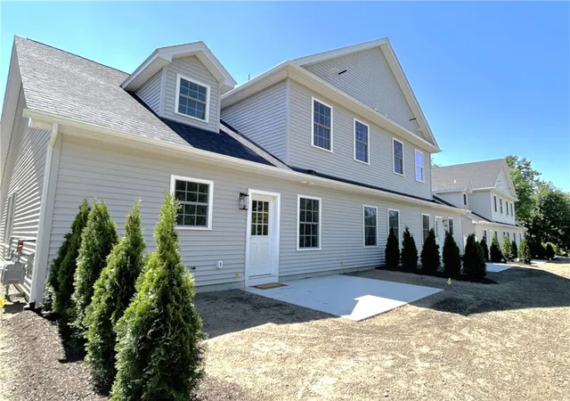 Homes for sale in Johnston, RI | 26 Fieldstone Wy #26, Johnston, RI 02919 | MLS# 1418204