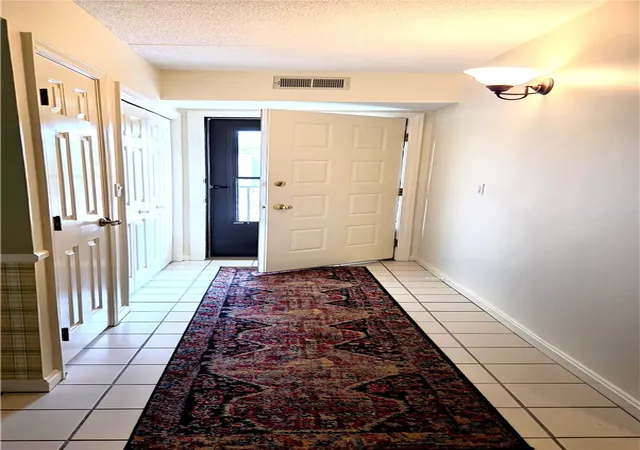 Homes for sale in West Warwick, RI | 650 East Greenwich Ave #308 Bldg 7, West Warwick, RI 02893 | MLS# 1418199