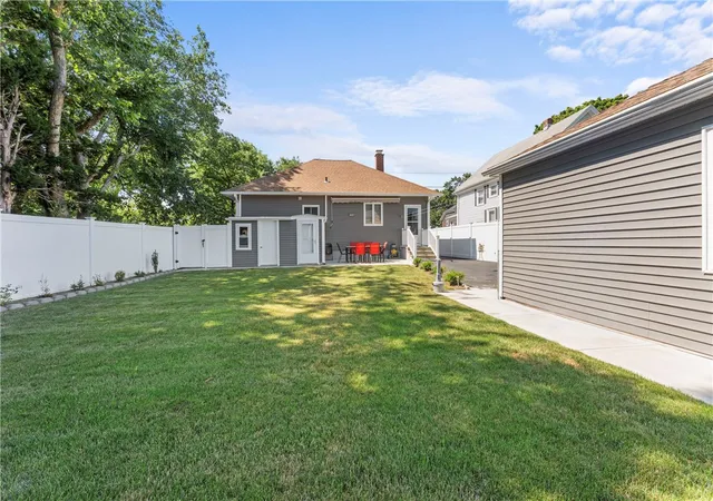 Homes for sale in East Providence, RI | 30 Ide Ave, East Providence, RI 02914 | MLS# 1418259