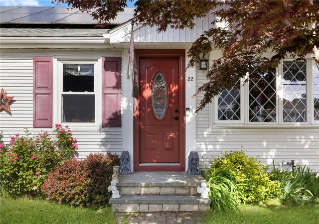 4th image of 22 Mayfield St, Pawtucket, RI 02861 | MLS# 1418211