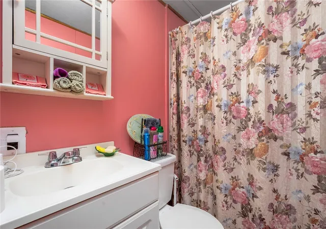 32nd image of 719 Forest Park, Middletown, RI 02842 | MLS# 1418090
