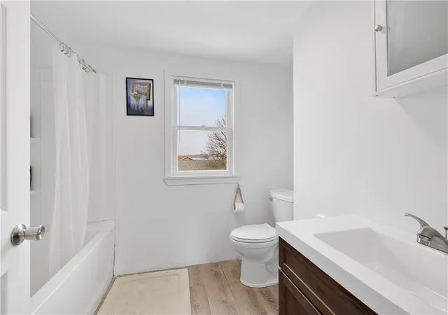39th image of 026 Pier Rd, Prudence Island, RI 02872 | MLS# 1418307