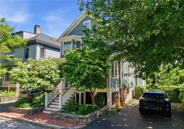 3rd image of 6 Brooks Ave, Newport, RI 02840 | MLS# 1416934