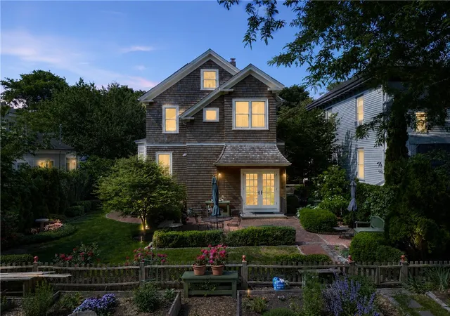 41st image of 6 Brooks Ave, Newport, RI 02840 | MLS# 1416934