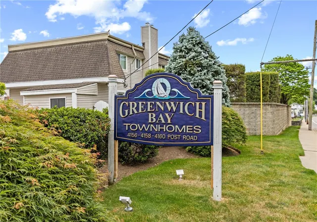 Homes for sale in Warwick, RI | 4160 Post Rd #28, Warwick, RI 02818 | MLS# 1418362
