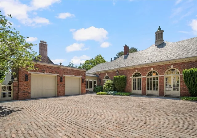 2nd image of 251 George St, Providence, RI 02906 | MLS# 1418271