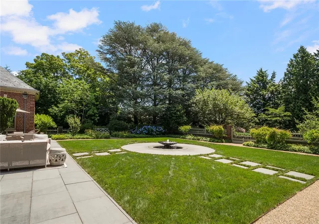 49th image of 251 George St, Providence, RI 02906 | MLS# 1418271