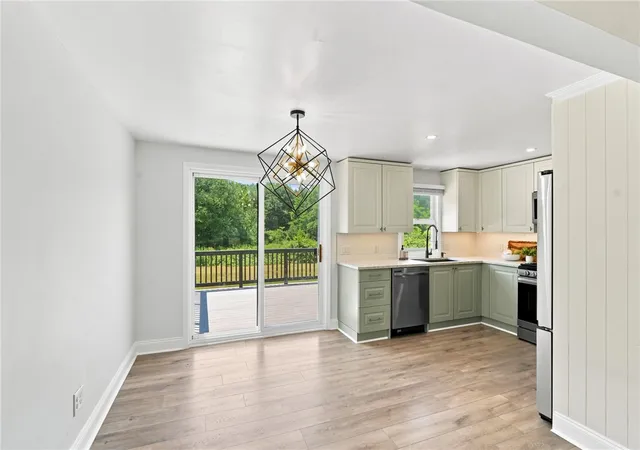 5th image of 53 Buena Vista Ave, Warwick, RI 02889 | MLS# 1417811