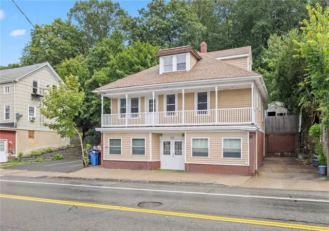 29th image of 1251 Mendon Rd, Cumberland, RI 02864 | MLS# 1418399